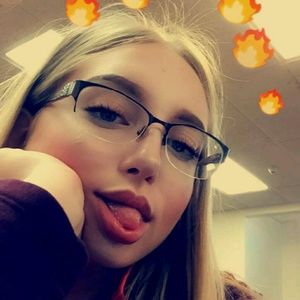 Meet your Posher, Ciera